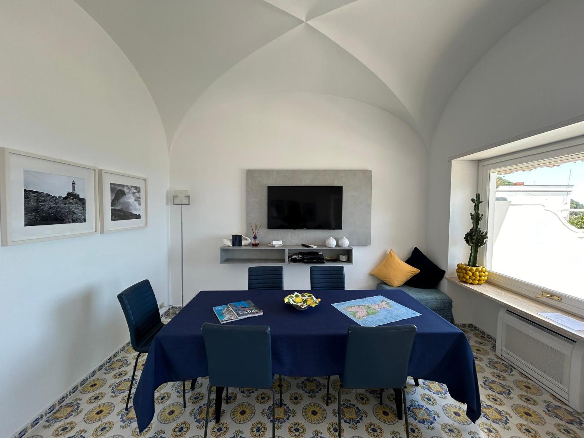 La Panoramica 3 3 Bagni Holiday home *